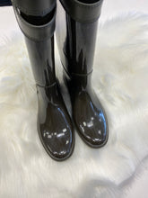 Load image into Gallery viewer, Coach Boots Womens 7
