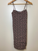 Load image into Gallery viewer, Brandy Melville Dress Size Small
