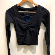 Load image into Gallery viewer, Brandy Melville Womens Long Sleeve Top Small-IMG_8813.jpg
