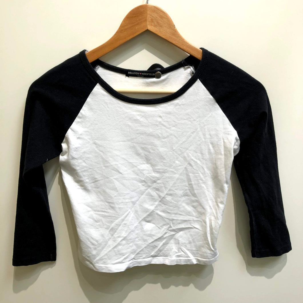Brandy Melville Womens Long Sleeve T-Shirt Small-IMG_8825.jpg