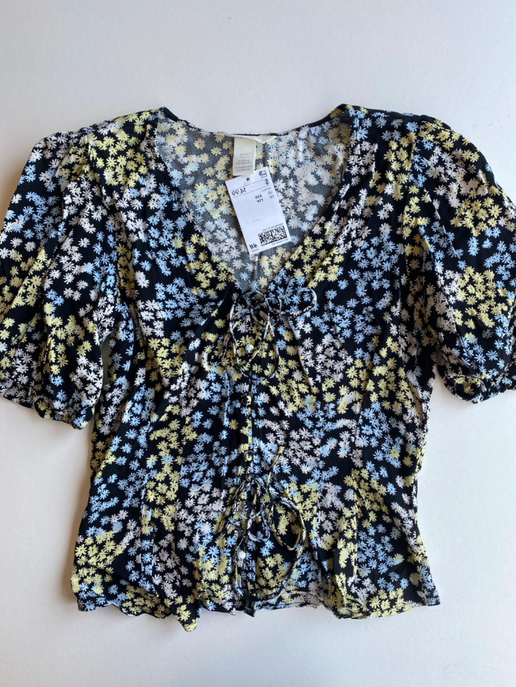 H & M Short Sleeve Top Size Extra Small