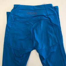 Load image into Gallery viewer, GymShark Athletic Pants Size Small
