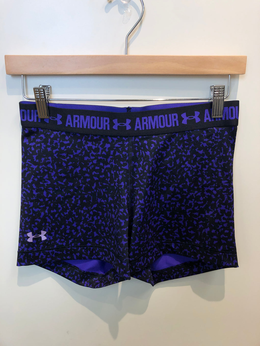 Under Armour Athletic Shorts Size Medium