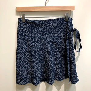 Brandy Melville Womens Short Skirt Small-IMG_9423.jpg
