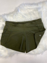 Load image into Gallery viewer, Lulu Lemon Athletic Shorts Size 7/8
