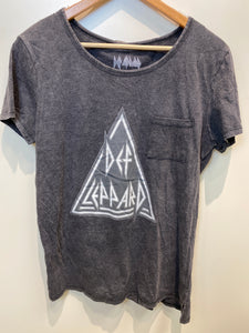 Def Leppard Womens T-Shirt Size Extra Large