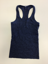 Load image into Gallery viewer, Lulu Lemon Athletic Top Size Extra Small
