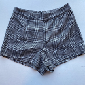 Windsor Shorts Size Small