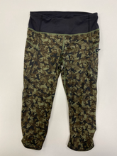 Load image into Gallery viewer, Lulu Lemon Athletic Pants Size Small

