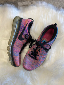 Nike Athletic Shoes Shoe 7.5-image.jpg